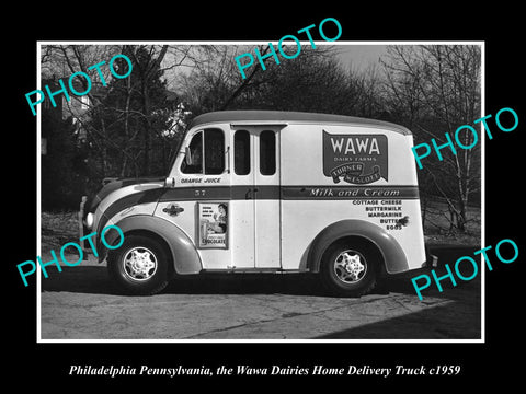 OLD LARGE HISTORIC PHOTO OF PHILADELPHIA PENNSYLVANIA, THE WAWA MILK TRUCK 1959