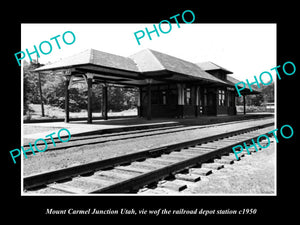 OLD LARGE HISTORIC PHOTO OF MOUNT CARMEL JUNCTION UTAH, THE RAILROAD DEPOT c1950