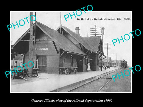 OLD LARGE HISTORIC PHOTO OF GENESEO ILLINOIS, THE RAILROAD DEPOT STATION c1900