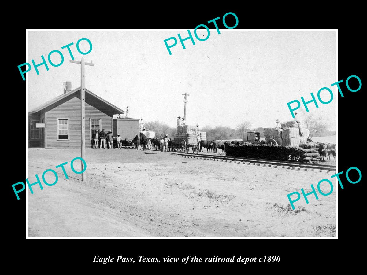 OLD LARGE HISTORIC PHOTO EAGLE PASS TEXAS, VIEW OF THE RAILROAD DEPOT c1890