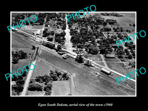 OLD LARGE HISTORIC PHOTO EGAN SOUTH DAKOTA, AERIAL VIEW OF THE TOWN c1960