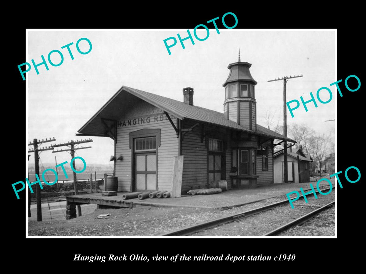 OLD LARGE HISTORIC PHOTO OF HANGING ROCK OHIO, THE RAILROAD DEPOT STATION c1940