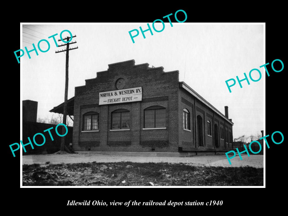 OLD LARGE HISTORIC PHOTO OF IDLEWILD OHIO, THE RAILROAD DEPOT STATION c1940 1