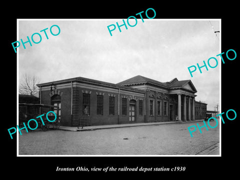 OLD LARGE HISTORIC PHOTO OF IRONTON OHIO, THE RAILROAD DEPOT STATION c1930