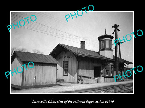 OLD LARGE HISTORIC PHOTO OF LUCASVILLE OHIO, THE RAILROAD DEPOT STATION c1940