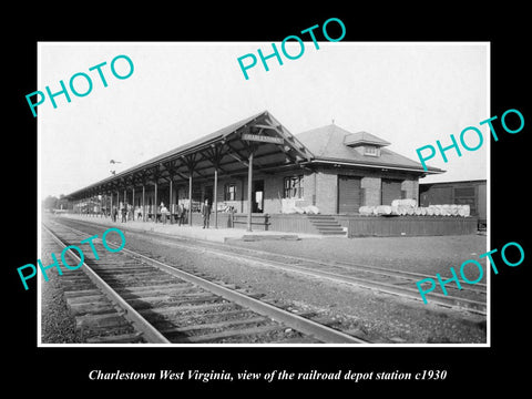 OLD LARGE HISTORIC PHOTO OF CHARLESTOWN WEST VIRGINIA, THE RAILROAD STATION 1930