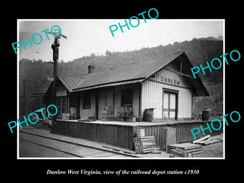 OLD LARGE HISTORIC PHOTO OF DUNLOW WEST VIRGINIA, THE RAILROAD STATION c1930