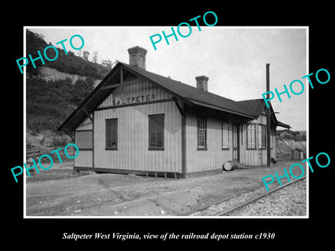 OLD LARGE HISTORIC PHOTO OF SALTPETER WEST VIRGINIA, THE RAILROAD STATION c1930