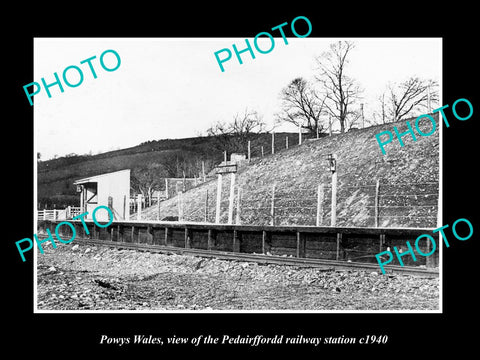 OLD LARGE HISTORIC PHOTO POWYS WALES, THE PEDAIRFFORDD RAILWAY STATION c1940