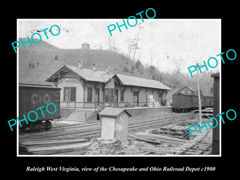 OLD LARGE HISTORIC PHOTO OF RALEIGH WEST VIRGINIA, THE RAILROAD DEPOT c1900