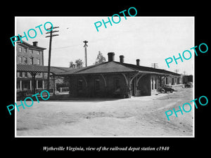 OLD LARGE HISTORIC PHOTO OF WYTHEVILLE VIRGINIA, THE RAILROAD DEPOT STATION 1940