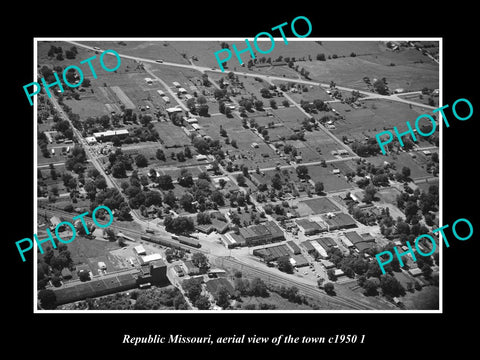 OLD LARGE HISTORIC PHOTO REPUBLIC MISSOURI, AERIAL VIEW OF TOWN c1950 2