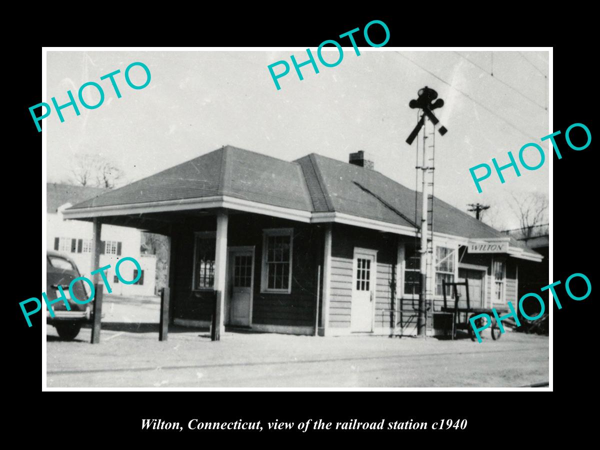 OLD LARGE HISTORIC PHOTO WILTON CONNECTICUT, THE RAILROAD STATION c1940