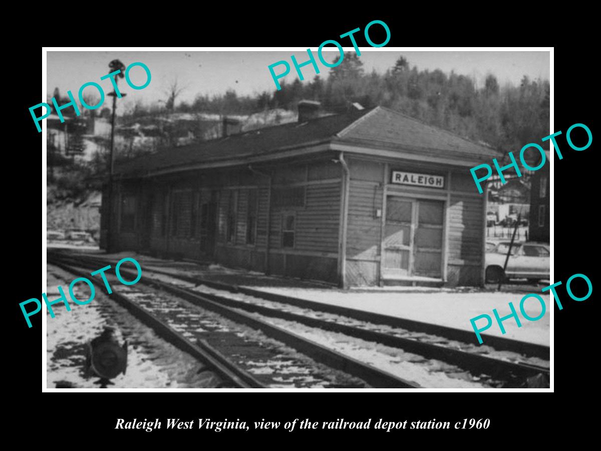 OLD LARGE HISTORIC PHOTO OF RALEIGH WEST VIRGINIA, THE RAILROAD DEPOT c1960