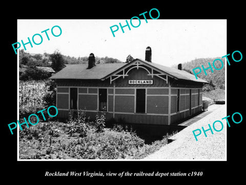 OLD LARGE HISTORIC PHOTO OF ROCKLAND WEST VIRGINIA, THE RAILROAD DEPOT c1940