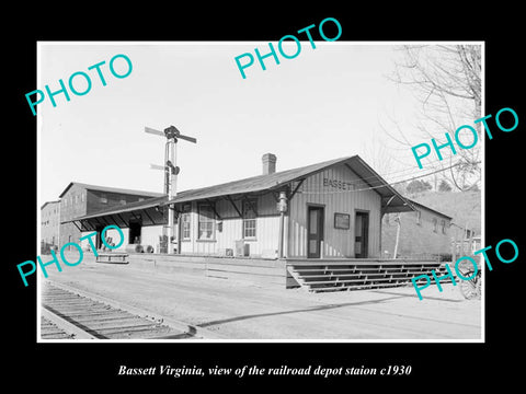 OLD LARGE HISTORIC PHOTO OF BASSETT VIRGINIA, THE RAILROAD DEPOT c1930