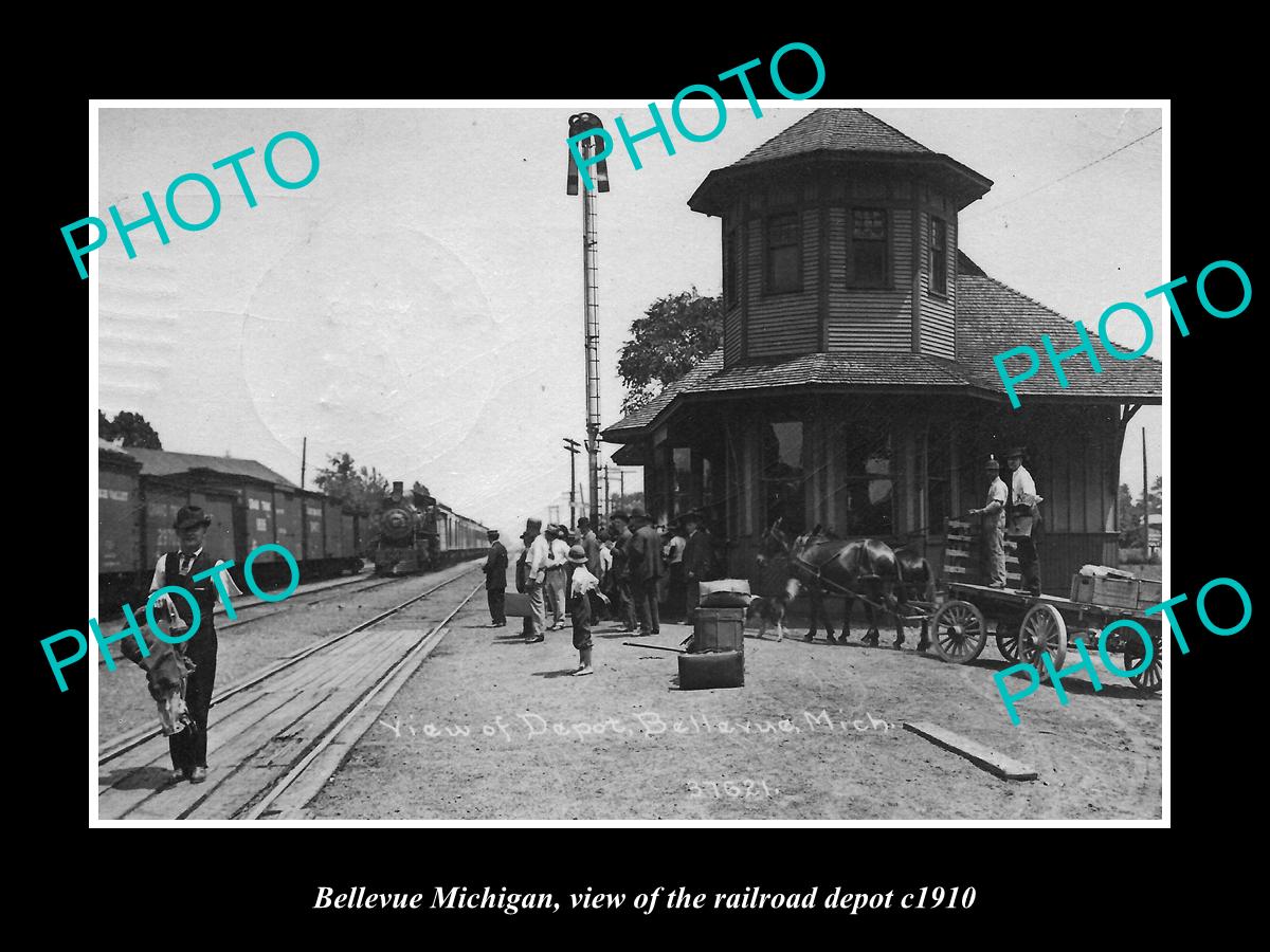 OLD LARGE HISTORIC PHOTO BELLEVUE MICHIGAN, THE RAILROAD DEPOT c1910