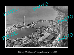 OLD LARGE HISTORIC PHOTO CHICAGO ILLINOIS, AERIAL VIEW OF WATERFRONT c1940