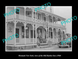 OLD LARGE HISTORIC PHOTO MONTAUK NEW YORK, VIEW OF THE OLD HARBOR INN c1960