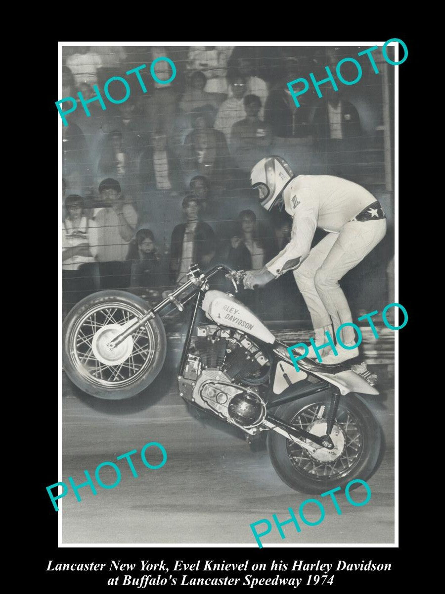 OLD LARGE HISTORIC PHOTO LANCASTER NEW YORK EVEL KNIEVEL HARLEY MOTORCYCLE 1974