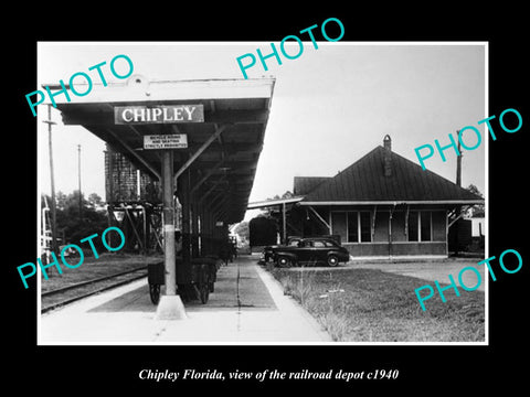 OLD LARGE HISTORIC PHOTO CHIPLEY FLORIDA, THE RAILROAD DEPOT STATION c1940