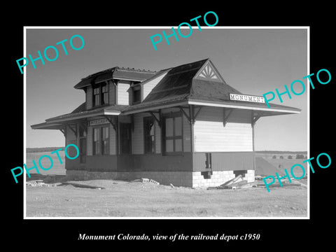 OLD LARGE HISTORIC PHOTO OF MONUMENT COLORADO, RAILROAD DEPOT STATION c1950