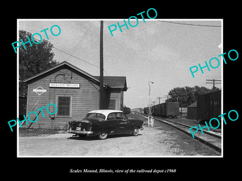 OLD LARGE HISTORIC PHOTO SCALES MOUND ILLINOIS, THE RAILROAD STATION c1960