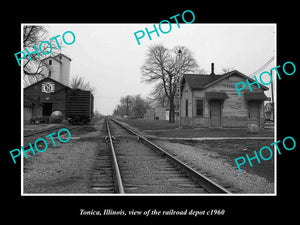 OLD LARGE HISTORIC PHOTO TONICA ILLINOIS, THE RAILROAD STATION DEPOT c1960