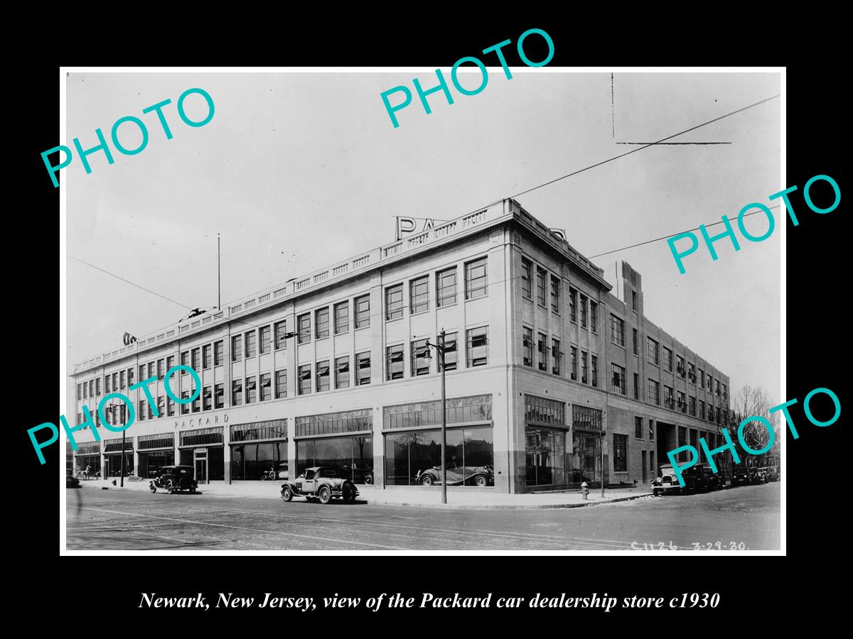 OLD LARGE HISTORIC PHOTO OF NEWARK NEW JERSEY, THE PACKARD CAR DEALERSHIP c1930