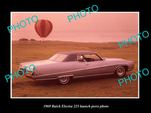 OLD LARGE HISTORIC PHOTO OF 1969 BUICK ELECTRA 225 CAR LAUNCH PRESS PHOTO