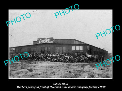 OLD LARGE HISTORIC PHOTO OF TOLEDO OHIO, OVERLAND MOTOR Co FACTORY WORKERS 1920