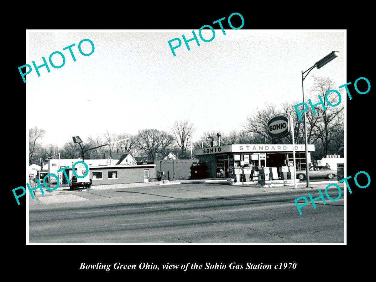 OLD LARGE HISTORIC PHOTO OF BOWLING GREEN OHIO, THE SOHIO GAS STATION c1970