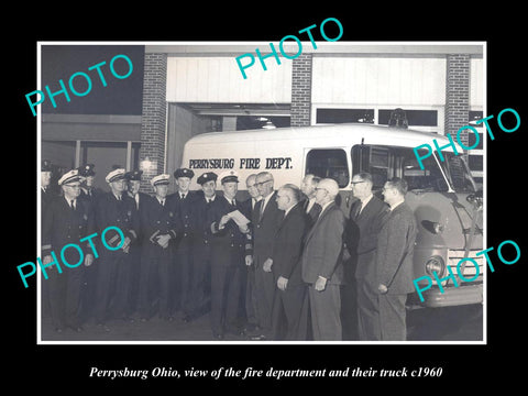 OLD LARGE HISTORIC PHOTO OF PERRYSBURG OHIO, THE TOWN FIRE DEPARTMENT c1960