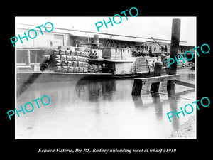 OLD LARGE HISTORIC PHOTO OF ECHUCA VICTORIA, PS RODNEY LOADING WOOL c1910