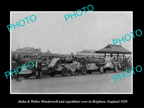 OLD HISTORIC PHOTO OF ALOHA WANDERWELL & WORLD TOUR CREW, ENGLAND c1929