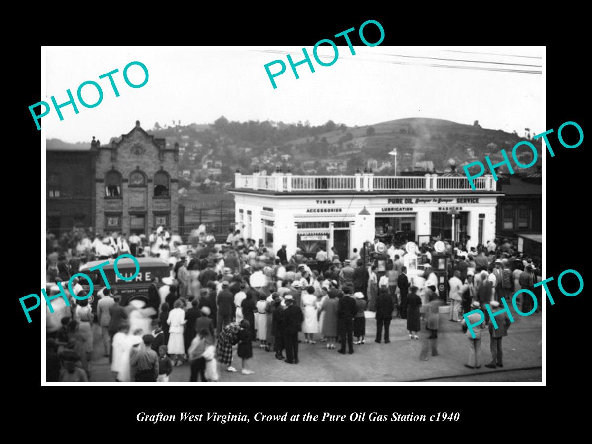 OLD LARGE HISTORIC PHOTO OF GRAFTON WEST VIRGINIA, THE PURE OIL GAS STATION 1940