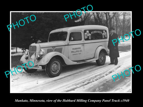 OLD LARGE HISTORIC PHOTO OF MANKATO MINNESOTA, HUBBARD MILLING Co TRUCK c1940