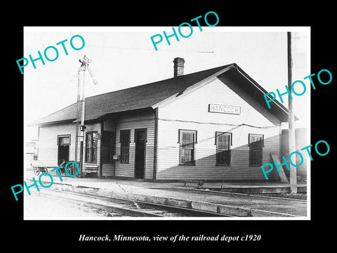 OLD LARGE HISTORIC PHOTO OF HANCOCK MINNESOTA, THE RAILROAD DEPOT STATION c1920