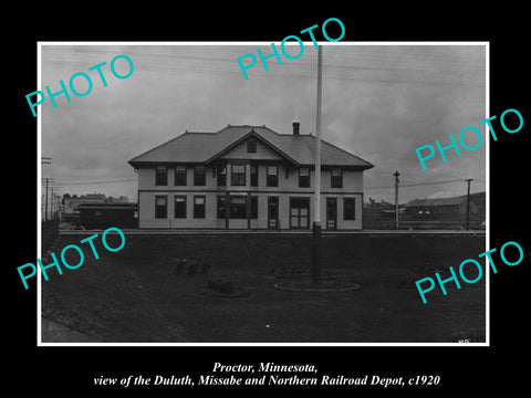 OLD LARGE HISTORIC PHOTO OF PROCTOR MINNESOTA, THE RAILROAD DEPOT STATION c1920