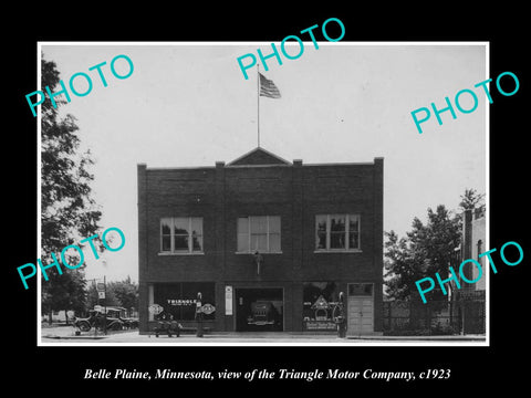 OLD LARGE HISTORIC PHOTO OF BELLE PLAINE MINNESOTA, TRIANGLE MOTOR GARAGE c1923