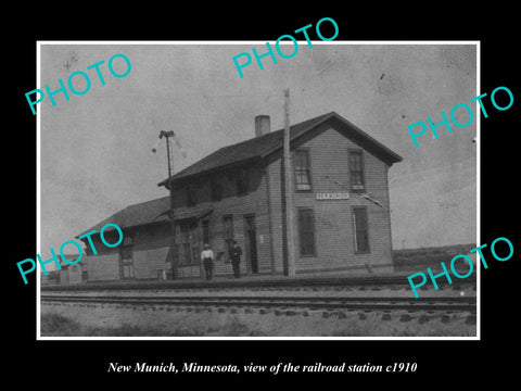 OLD LARGE HISTORIC PHOTO OF NEW MUNICH MINNESOTA, THE RAILROAD DEPOT c1910