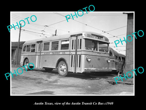 OLD LARGE HISTORIC PHOTO OF AUSTIN TEXAS, THE AUSTIN TRANSIT Co BUS c1940