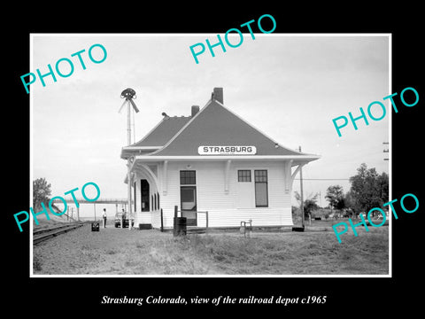 OLD LARGE HISTORIC PHOTO OF STRASBURG COLORADO, THE UNION RAILROAD STATION c1965