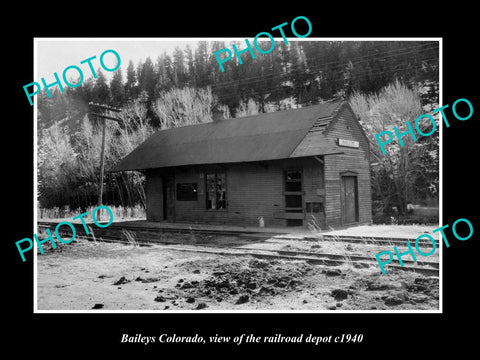 OLD LARGE HISTORIC PHOTO OF  BAILEYS COLORADO, RAILROAD DEPOT STATION c1940