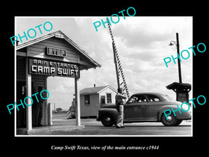 OLD LARGE HISTORIC PHOTO OF CAMP SWIFT TEXAS, VIEW OF THE MAIN ENTRANCE c1944