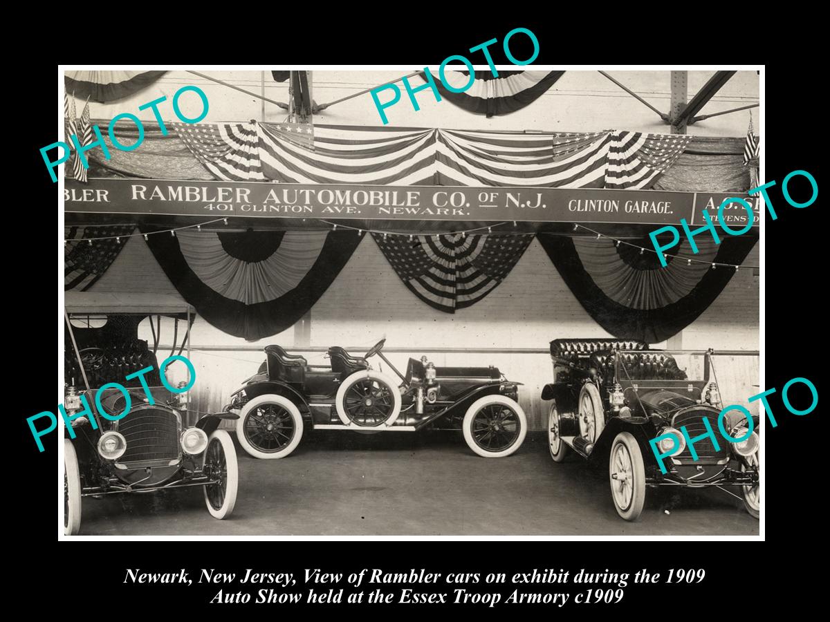 OLD LARGE HISTORIC PHOTO OF NEWARK NEW JERSEY, RAMBLER CAR Co SHOW DISPLAY c1909