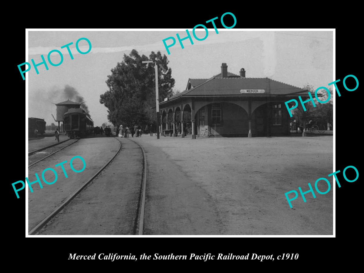 OLD LARGE HISTORIC PHOTO OF MERCED CALIFORNIA, THE RAILROAD DEPOT STATION c1910