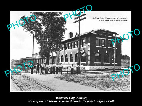 OLD LARGE HISTORIC PHOTO OF ARKANSAS CITY KANSAS, SANTA FE FREIGHT OFFICE c1900