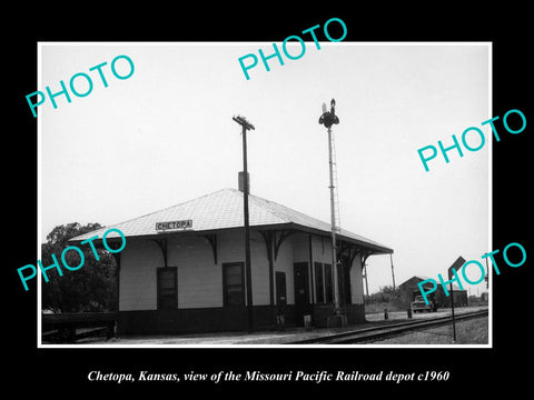 OLD LARGE HISTORIC PHOTO OF CHETOPA KANSAS, THE MP RAILROAD DEPOT c1960