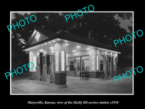 OLD LARGE HISTORIC PHOTO OF MARYSVILLE KANSAS, THE SKELLY OIL GAS STATION c1930